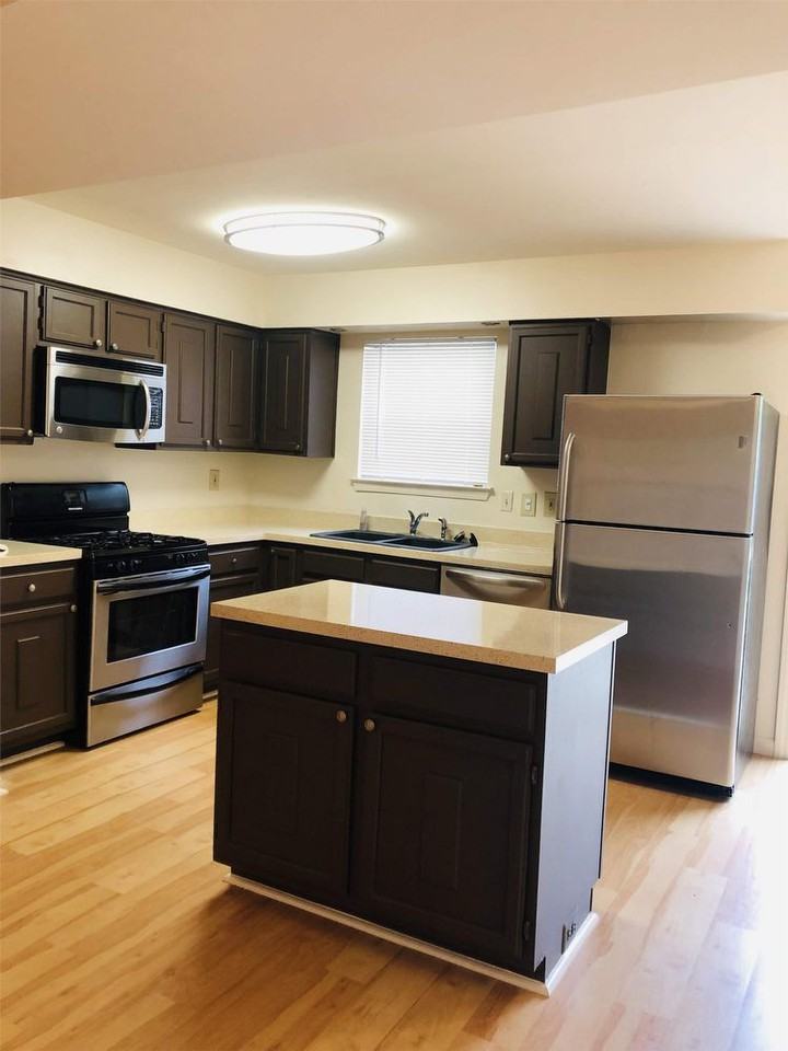 6069 Ponhill Dr - Photo 3 of 29