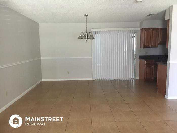 1314 Circlewood Dr - Photo 3 of 11