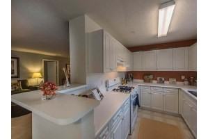 Avalon Essex - Photo 2 of 26