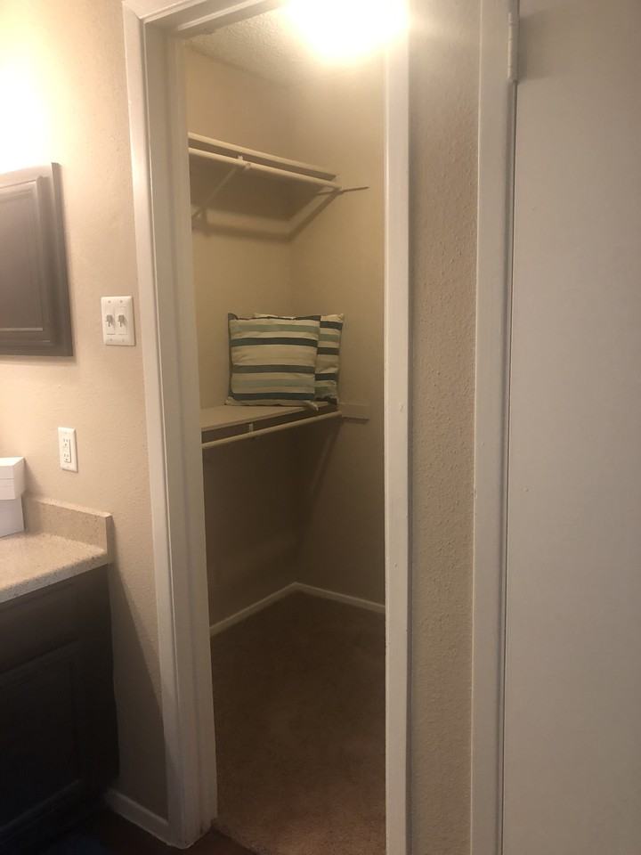 5201 Hunters Ridge Rd #125 - Photo 3 of 4