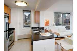 Avalon Clinton - Photo 3 of 44