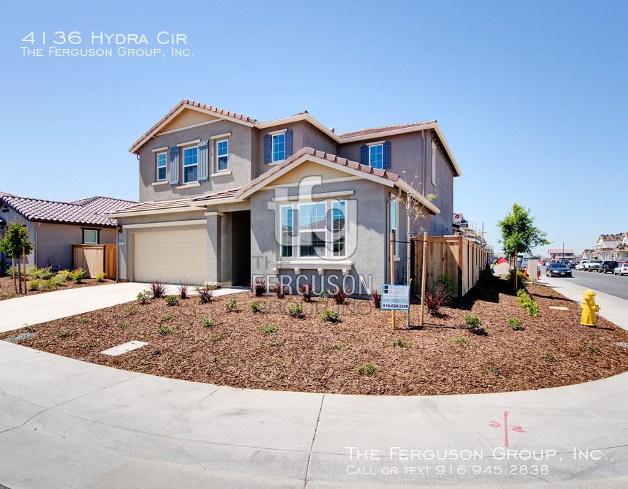 4877 Parker Ave - Photo 2 of 24