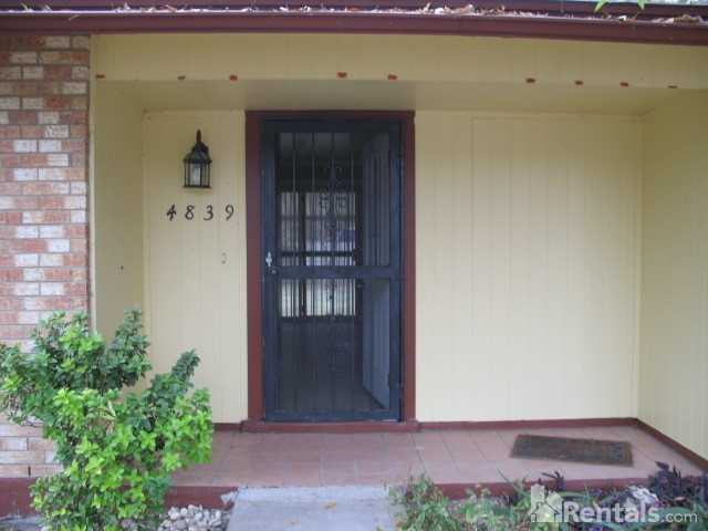 4839 Castle Stream Dr - Photo 3 of 17