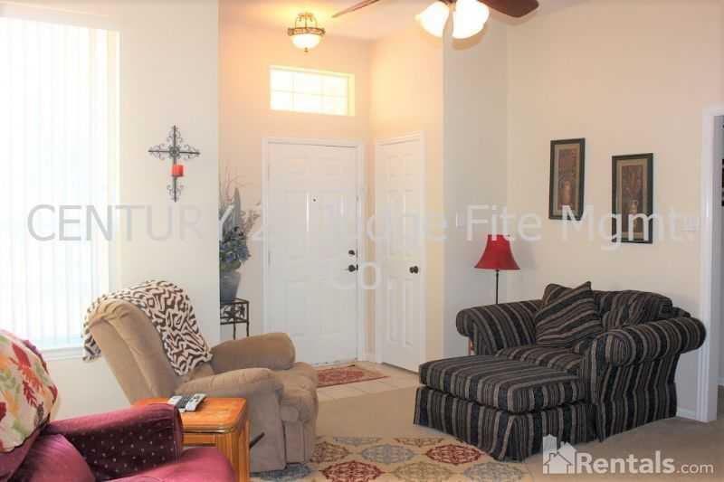 113 Lakewood Dr - Photo 3 of 10