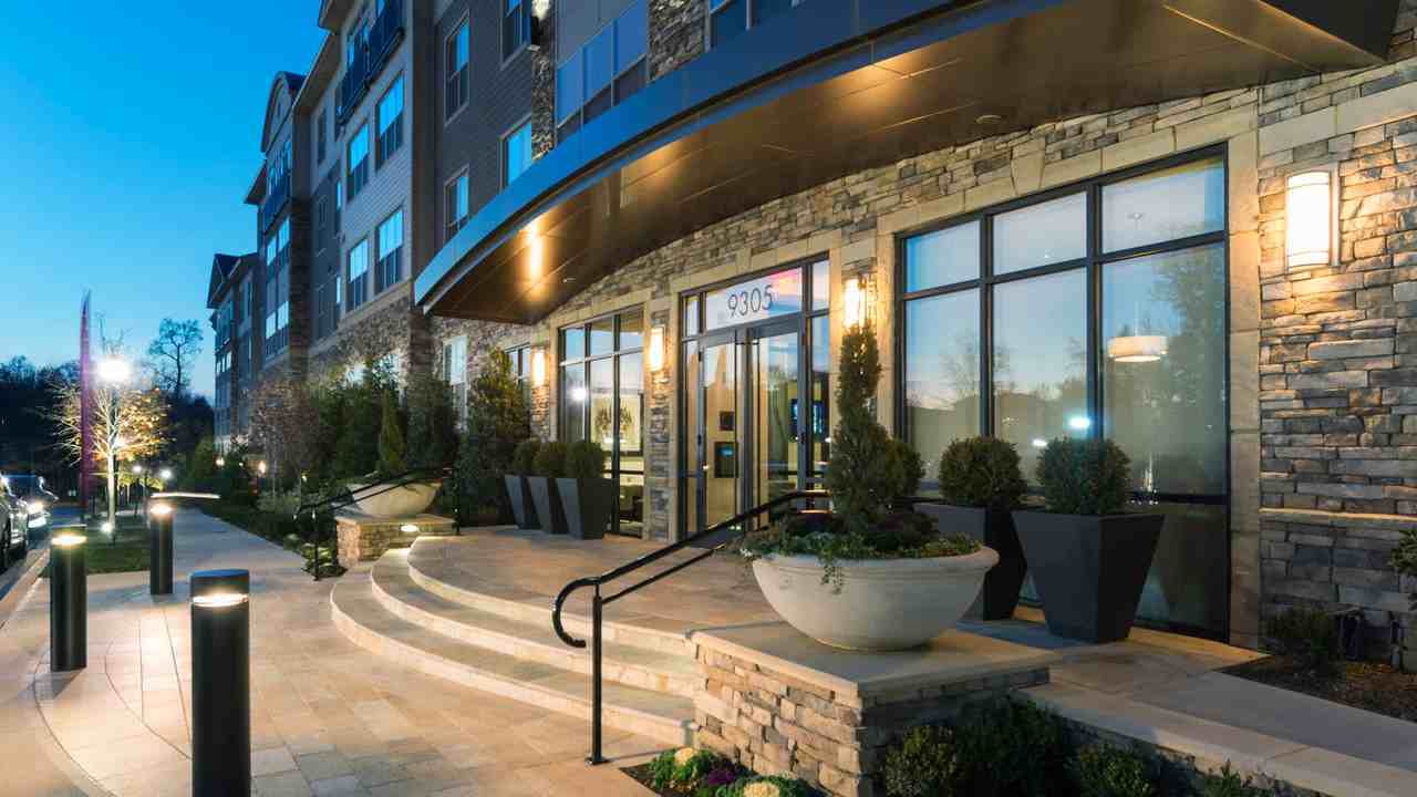 Axis at Shady Grove - Photo 5 of 57