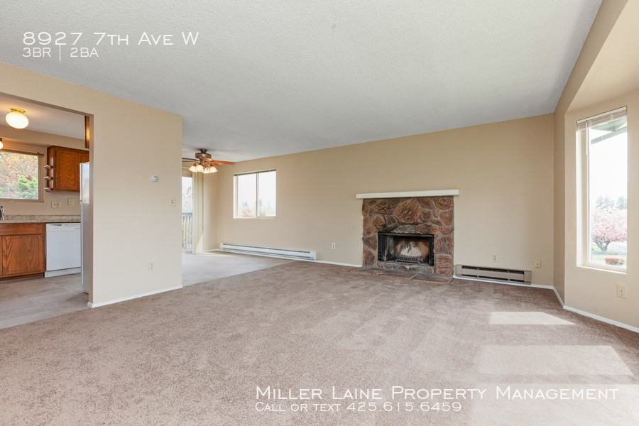 8927 7th Ave W - Photo 3 of 22