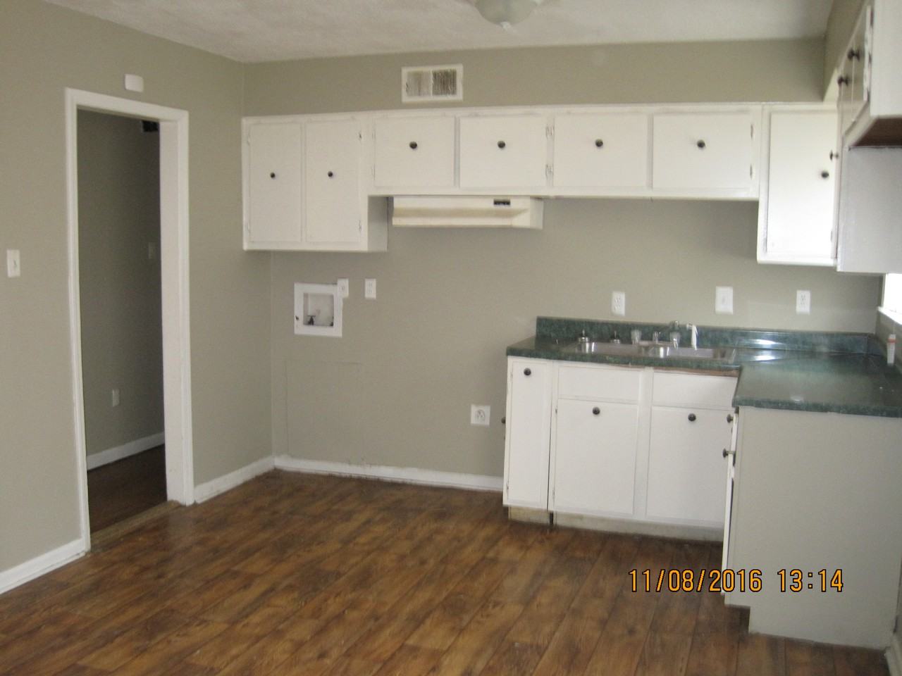 5280 Beaverton Dr - Photo 3 of 8