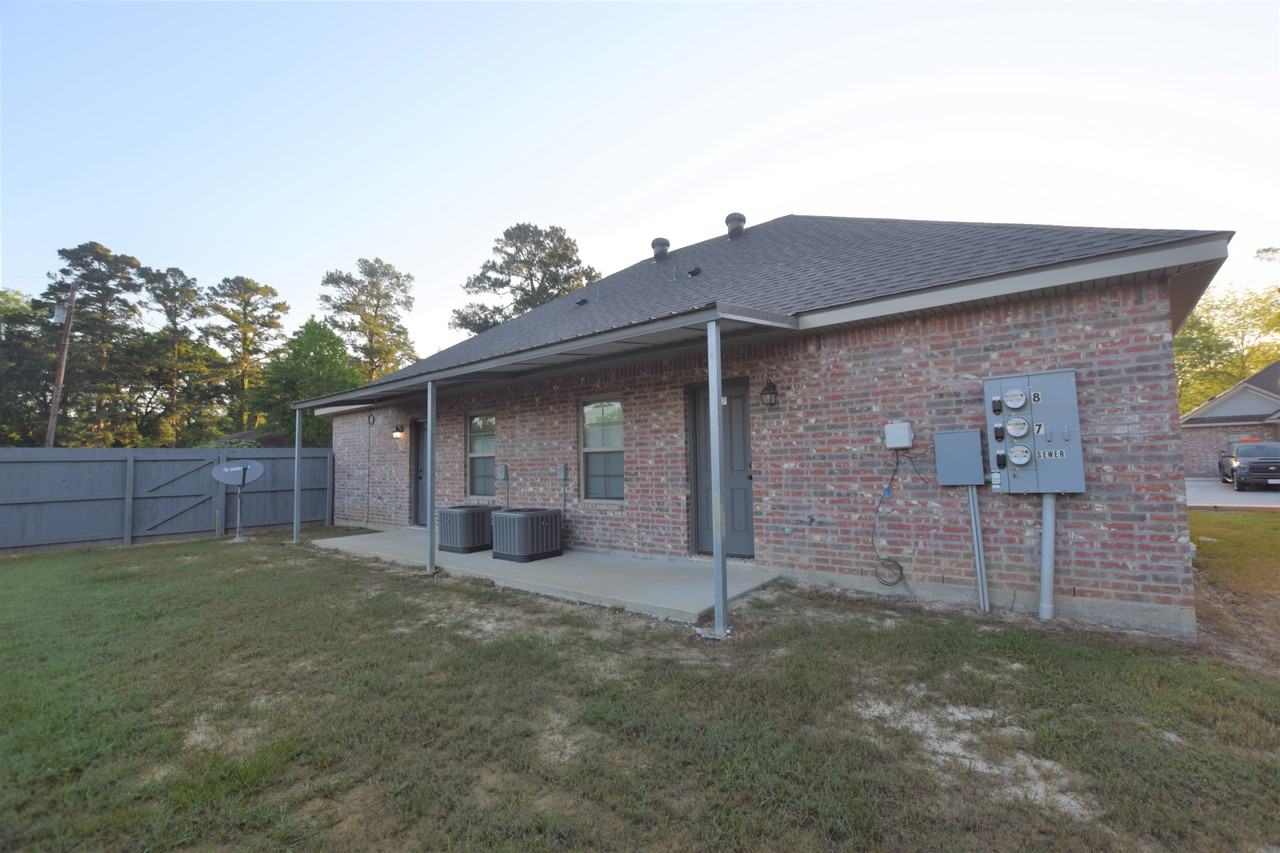 1579 Evonne Dr - Photo 2 of 15