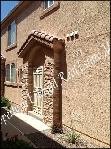 5239 Molokai St NE - Photo 2 of 19