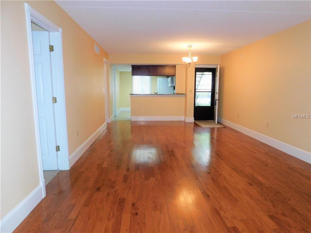 109 Palmetto Ct - Photo 3 of 16