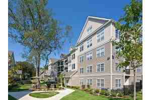 Avalon Wilton on Danbury Road - Photo 3 of 42