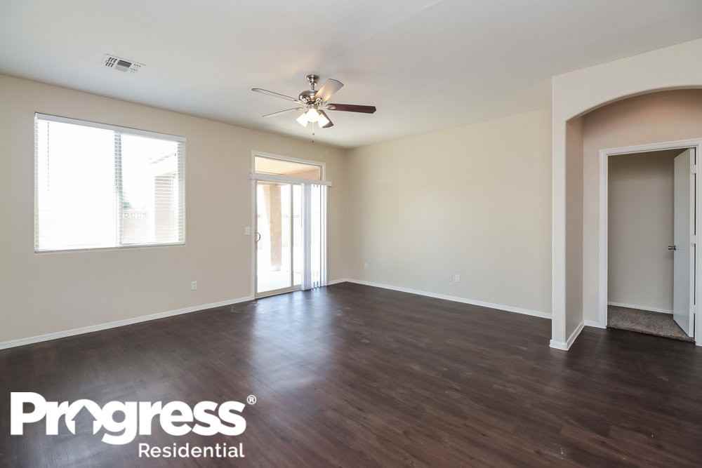 852 S 178th Ln - Photo 2 of 19