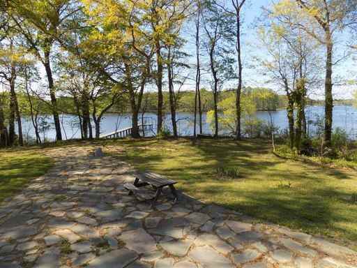 7380 Graves Landing Rd - Photo 2 of 18