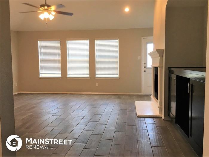 1842 Mason Way - Photo 2 of 14