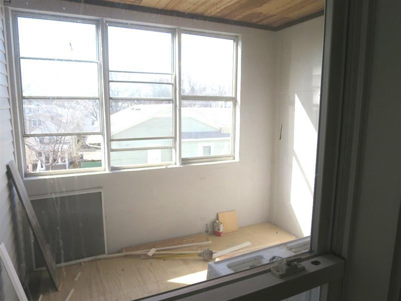 295 Windsor Street #1R - Photo 2 of 9