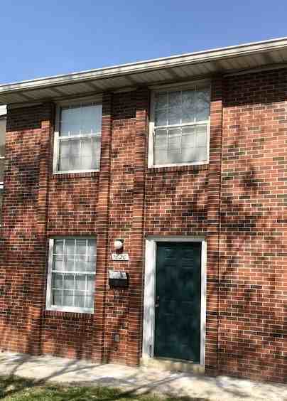 1820 North Barton Street - Photo 2 of 7