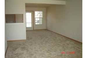 Island City Apartments - Photo 3 of 5