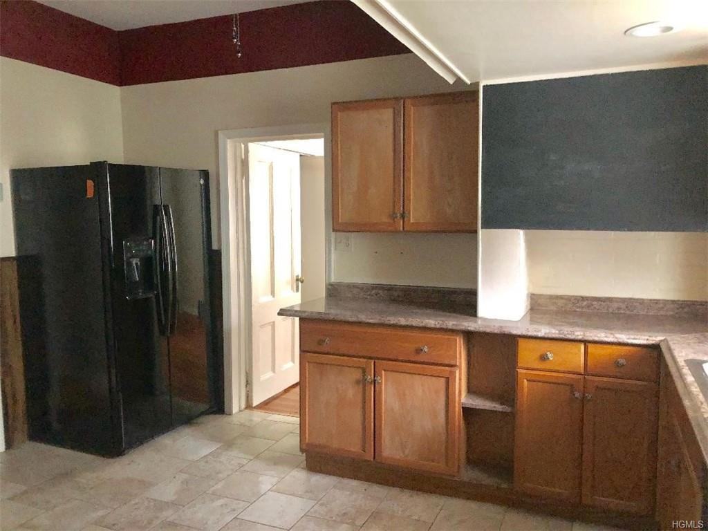 5 Home St #1 - Photo 2 of 8