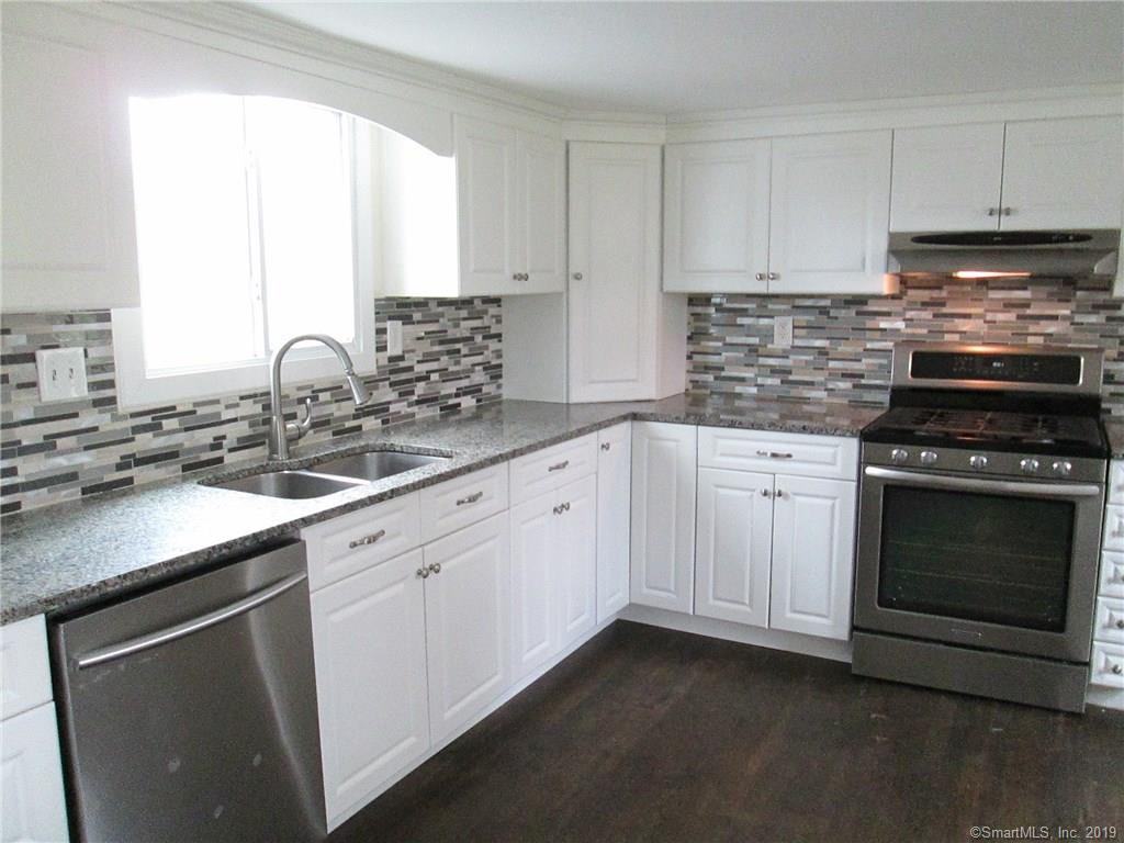 698 N Main St - Photo 2 of 15