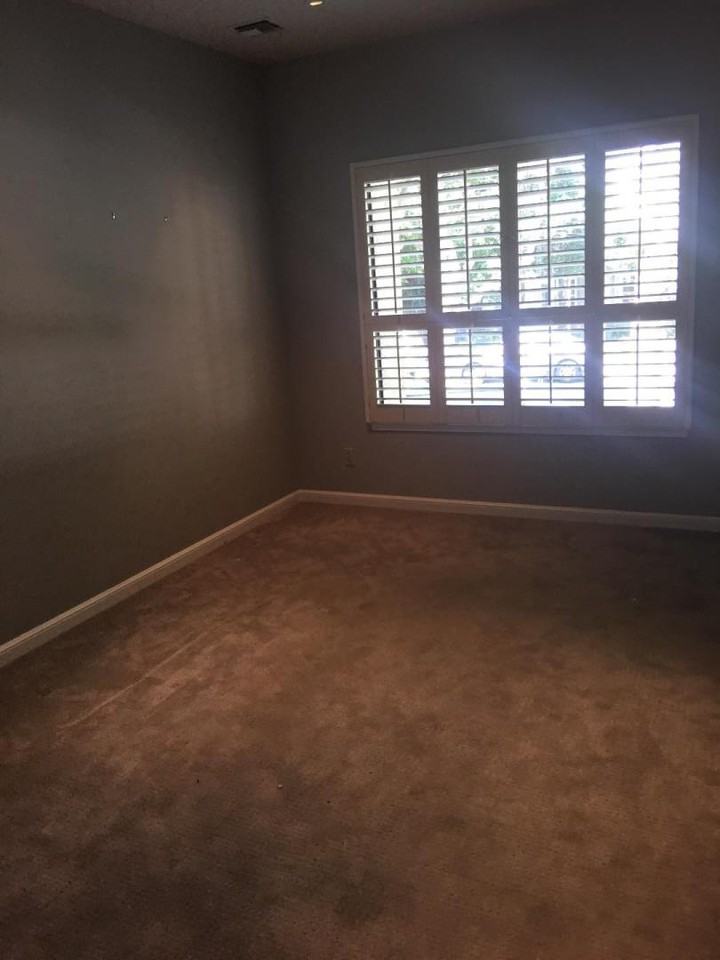 1133 Douglas Ave - Photo 3 of 13