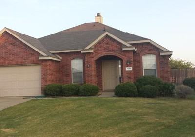 7007 Lake Roberts Way - Photo 2 of 5