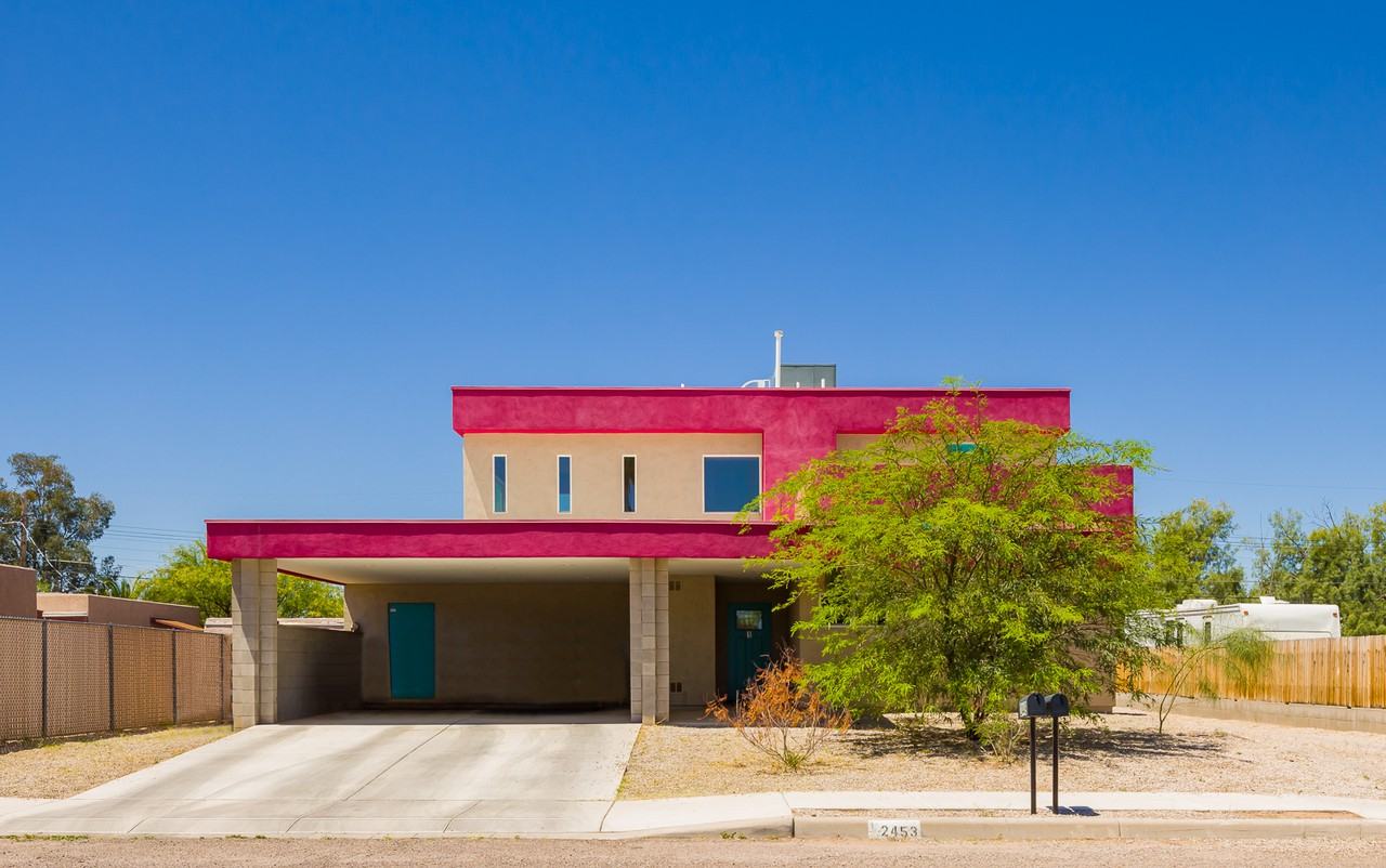 2449 N Goyette Ave - Photo 3 of 20