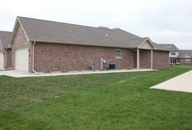 629 N Edgemere Dr #1 - Photo 2 of 20