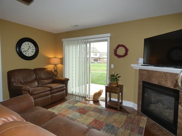 629 N Edgemere Dr #1 - Photo 3 of 20