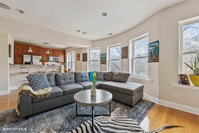2061 W Fargo Ave #2 - Photo 3 of 10