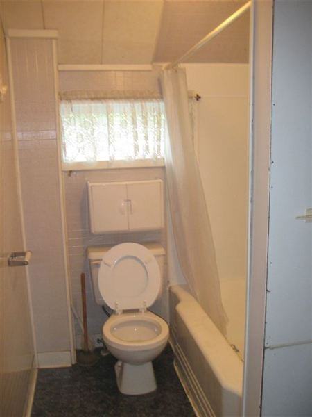 ROOM FOR RENT OWOSSO MICHIGAN - Photo 3 of 4