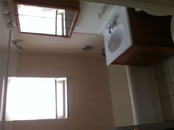 We Accept Section 8 & Disability. No Security Deposit or Move-In FEE - Photo 2 of 4