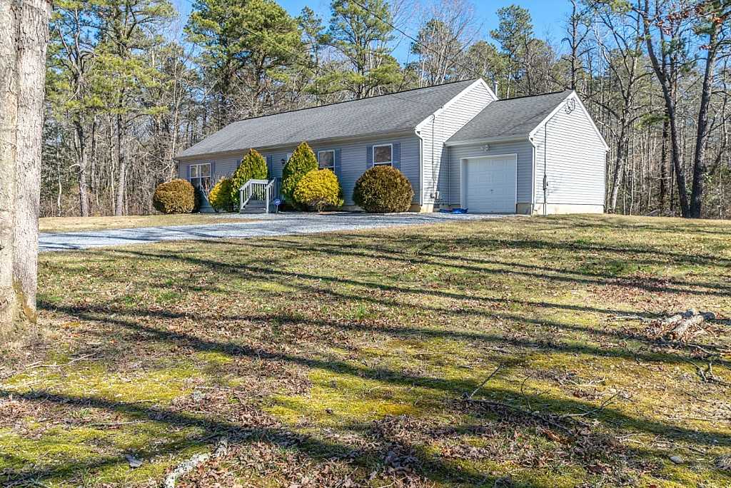 3051 Panther Rd - Photo 2 of 37