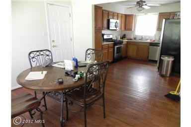 5557 Reagon Ct - Photo 3 of 12