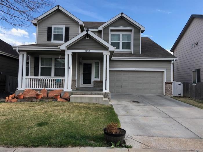 1933 Prairie Hill Dr - Photo 3 of 7