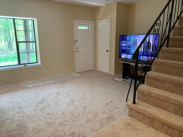 119 Aspen Dr - Photo 3 of 23