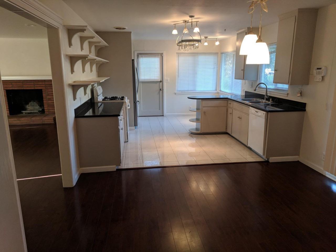 175 N El Monte Ave - Photo 3 of 21