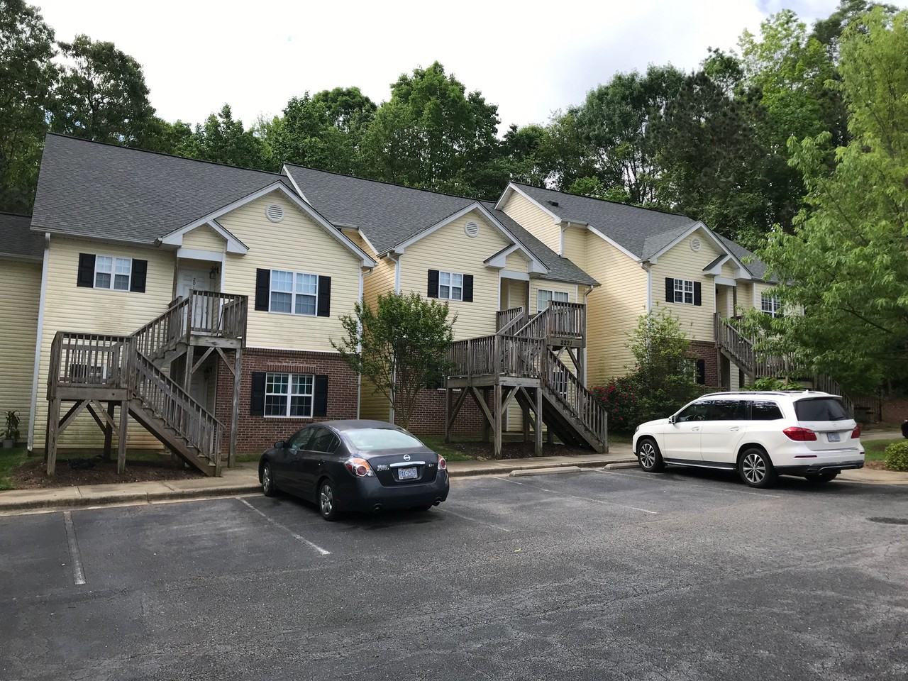 2221 Mountain Mist Ct #202