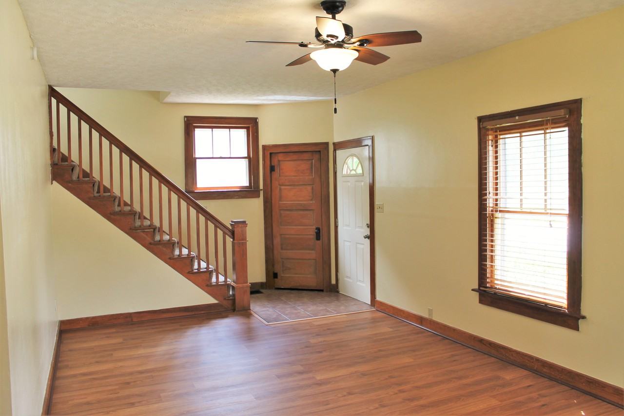 312 N Central Ave - Photo 3 of 19