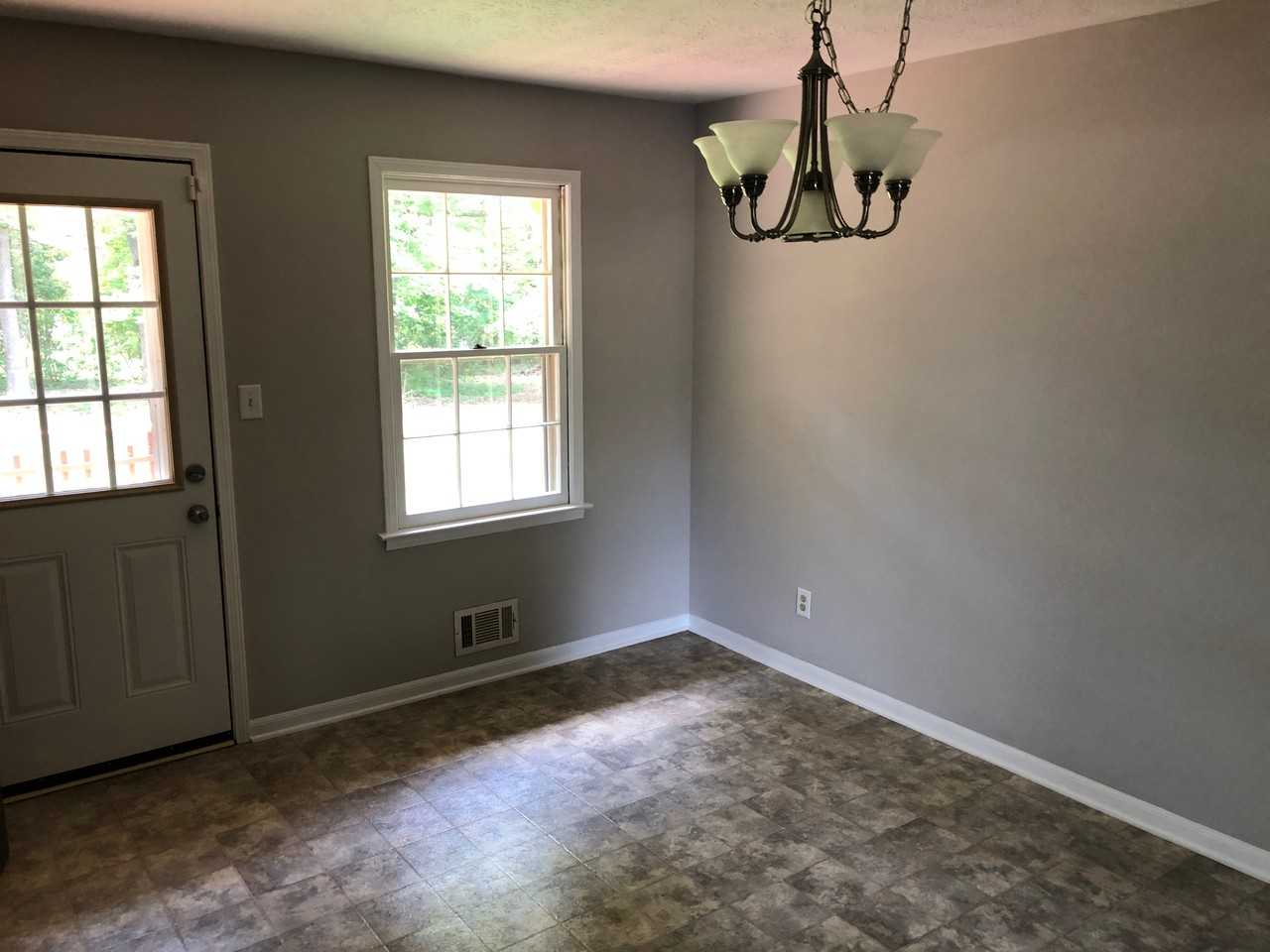 310 Gail Dr - Photo 3 of 9