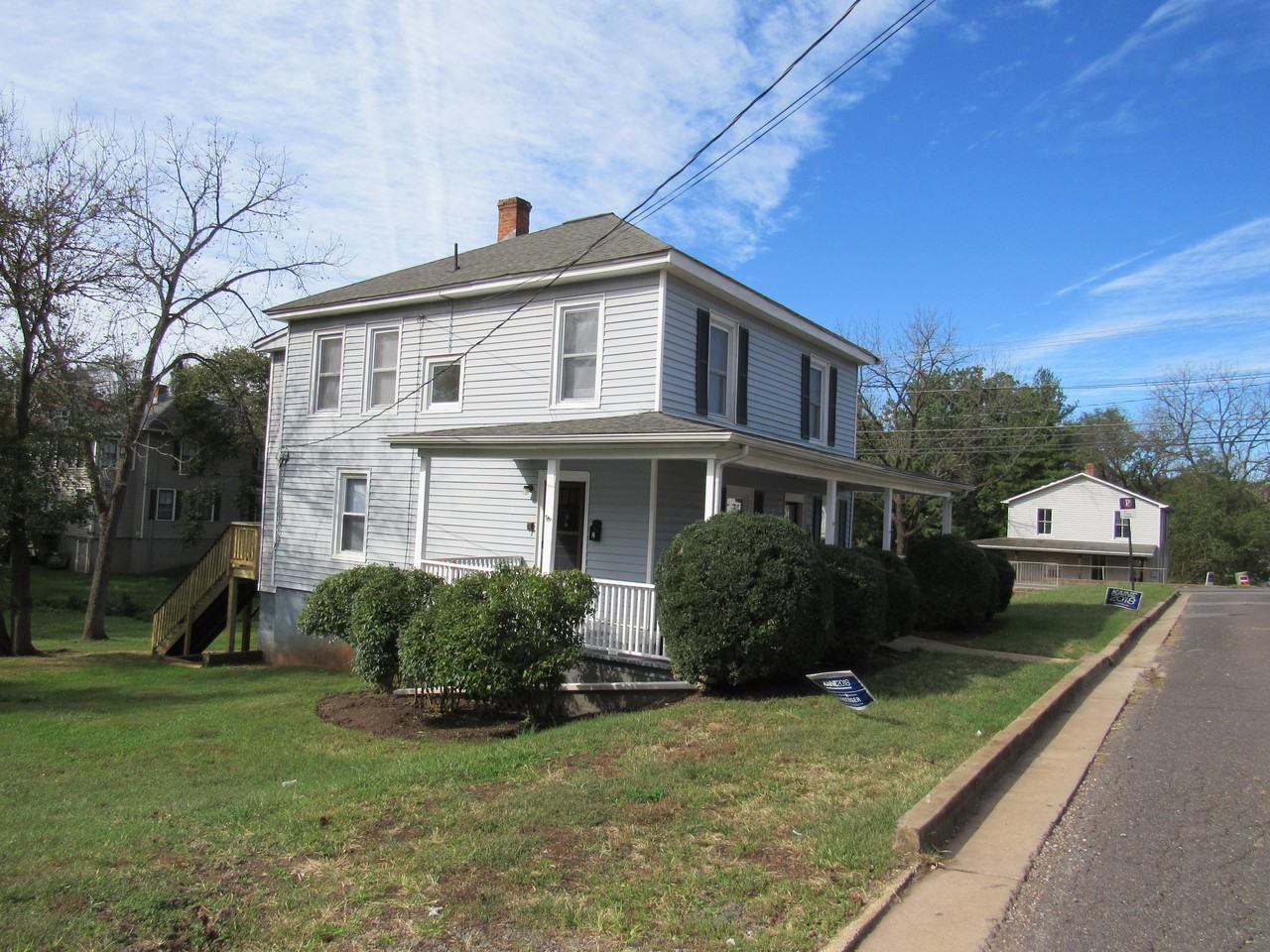 223 W Culpeper St - Photo 3 of 8