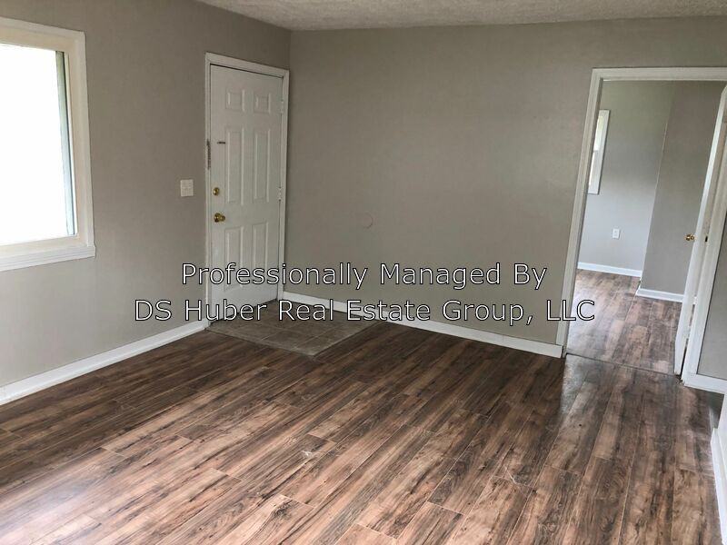 1344 Knollwood Ave - Photo 2 of 10