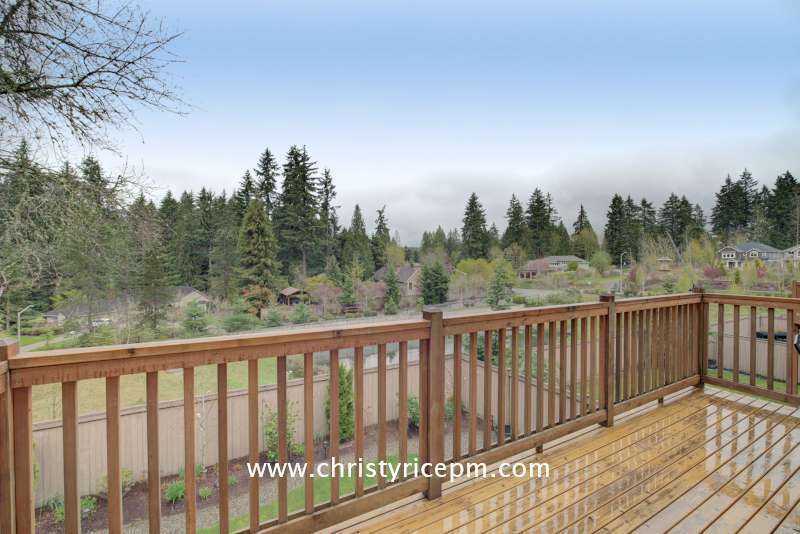 17076 NE 123rd St - Photo 2 of 10