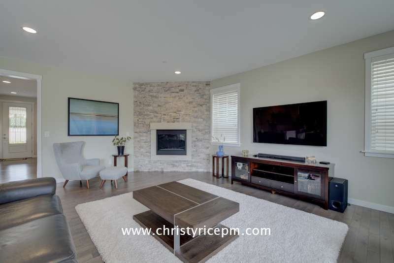 17076 NE 123rd St - Photo 3 of 10