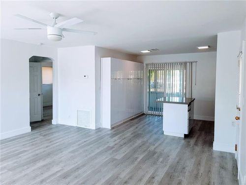 4536 SW 24th Ave - Photo 3 of 8