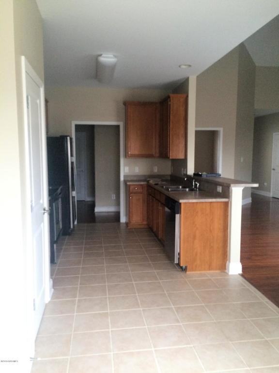 223 Emerald Ridge Road - Photo 3 of 10