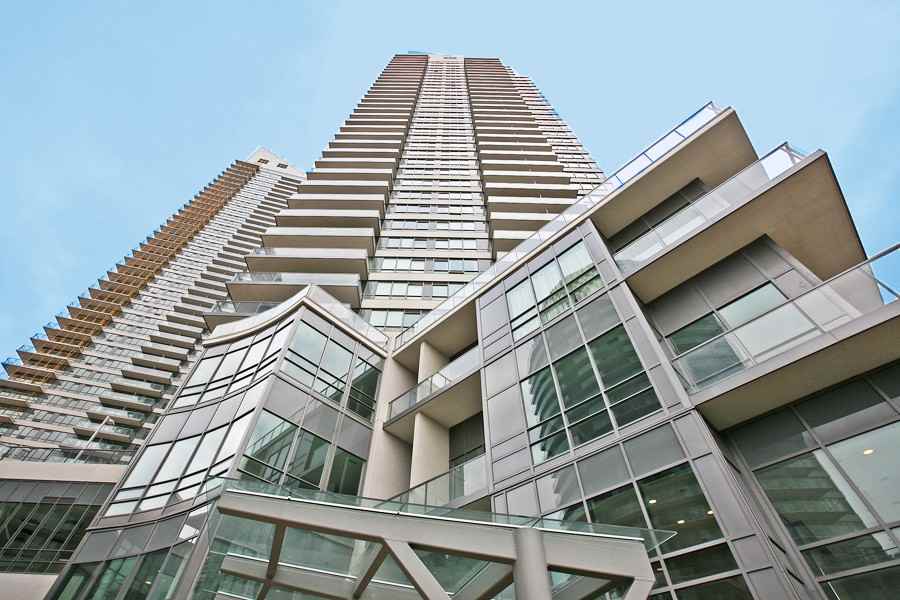 2230 Lake Shore Boulevard West #'30