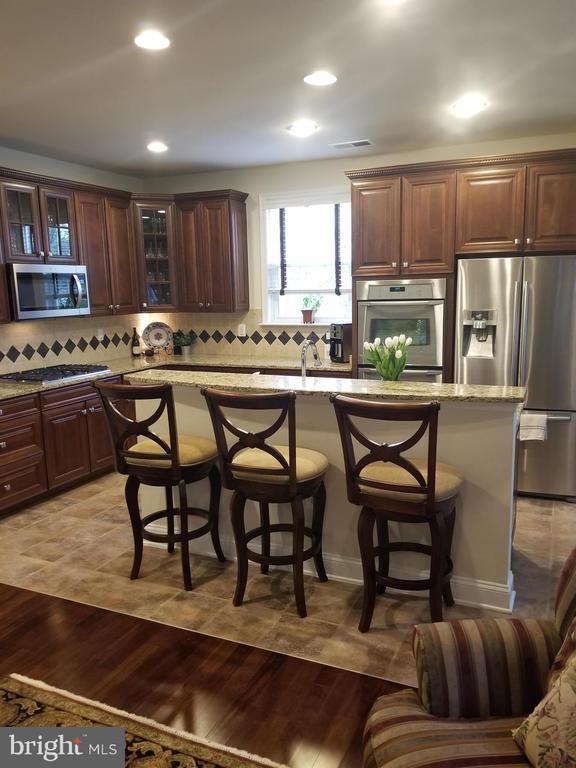 19390 Front St - Photo 2 of 27