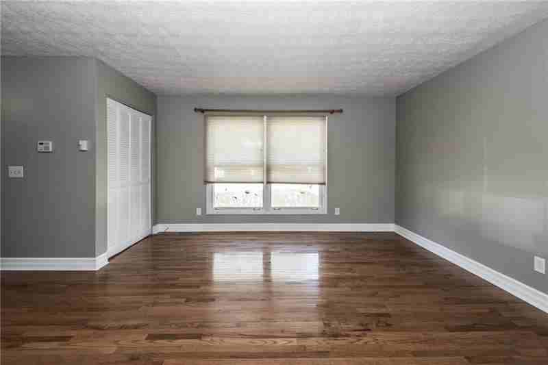 4520 Bucktail Dr - Photo 3 of 25