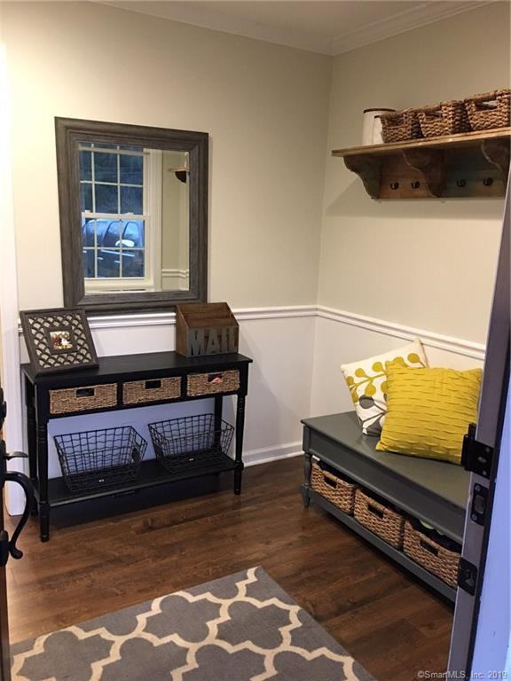 11 Woodcreek Rd - Photo 2 of 20