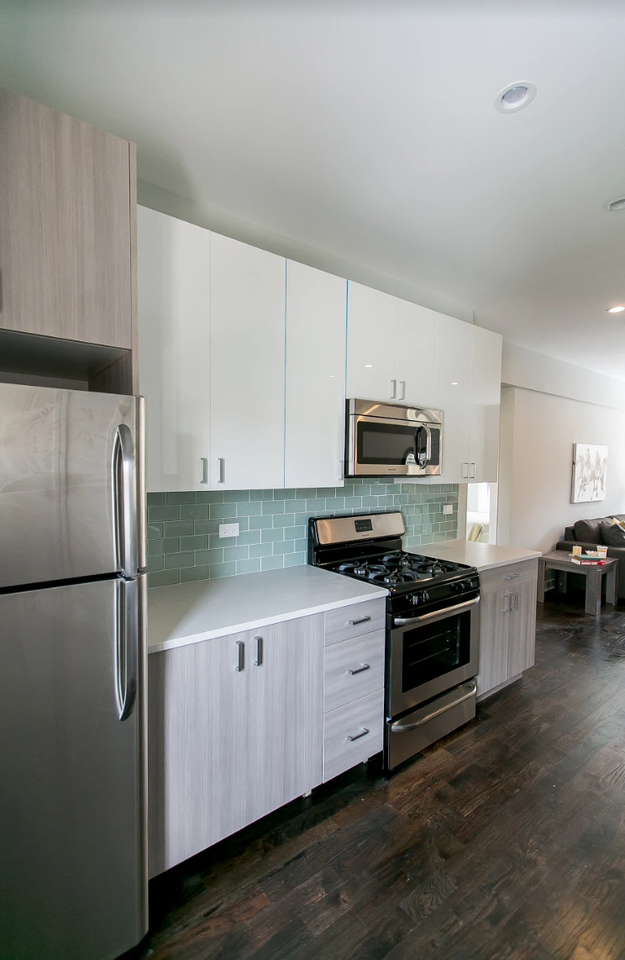 1201 W Addison Dr #1201-2 - Photo 2 of 14